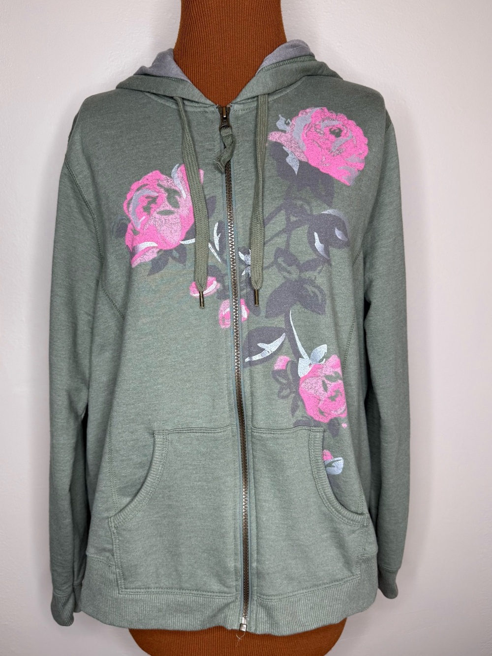 Faded Glory Sage Green Zip Hoodie with Pink Rose Print Size XL